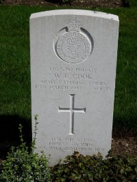 Klagenfurt War Cemetery - Cook, William Edward